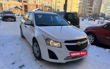 Chevrolet Cruze II, 2014 год, 920 000 рублей, 2 фотография