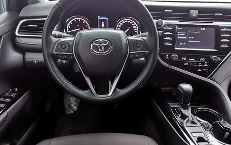 Toyota Camry, 2018 год, 2 900 000 рублей, 12 фотография