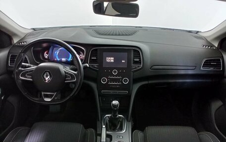 Renault Megane IV, 2018 год, 1 690 000 рублей, 10 фотография