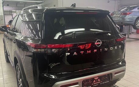 Nissan Pathfinder, 2021 год, 7 500 000 рублей, 3 фотография