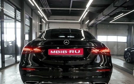 Mercedes-Benz E-Класс, 2020 год, 5 550 000 рублей, 4 фотография