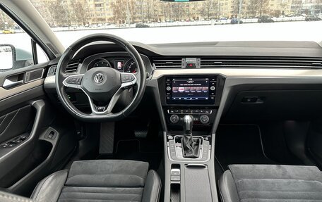 Volkswagen Passat B8 рестайлинг, 2019 год, 2 399 000 рублей, 6 фотография