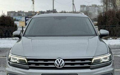 Volkswagen Tiguan II, 2018 год, 3 350 000 рублей, 1 фотография