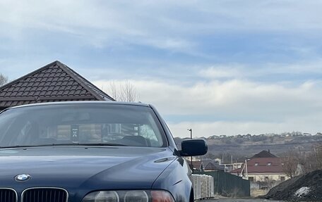 BMW 5 серия, 1999 год, 580 000 рублей, 1 фотография