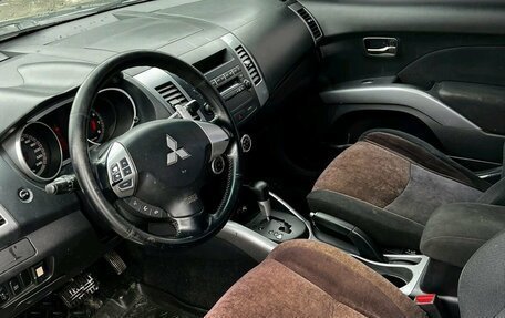 Mitsubishi Outlander III рестайлинг 3, 2007 год, 1 150 000 рублей, 10 фотография