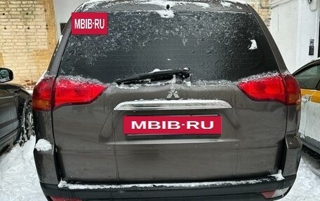Mitsubishi Pajero Sport II рестайлинг, 2012 год, 1 400 000 рублей, 8 фотография