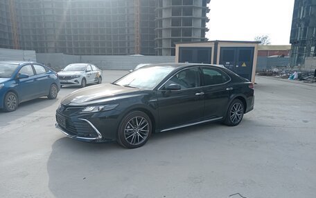Toyota Camry, 2023 год, 4 100 000 рублей, 2 фотография