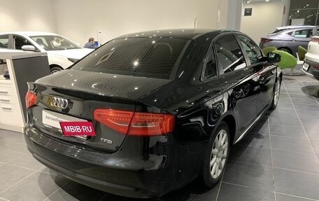 Audi A4, 2012 год, 1 285 000 рублей, 5 фотография