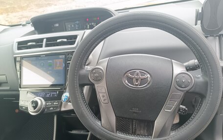 Toyota Prius Alpha I (ZVW40/41), 2015 год, 1 999 999 рублей, 36 фотография