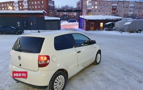 Volkswagen Fox I, 2009 год, 350 000 рублей, 3 фотография