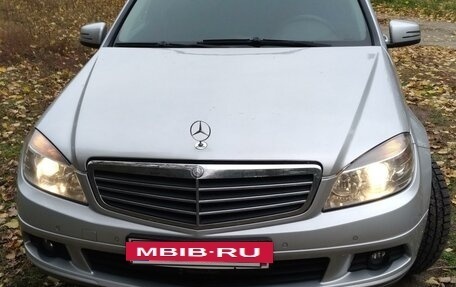 Mercedes-Benz C-Класс, 2009 год, 1 100 000 рублей, 2 фотография