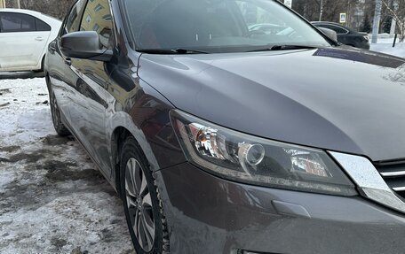 Honda Accord VIII рестайлинг, 2013 год, 1 595 000 рублей, 3 фотография