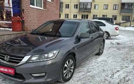 Honda Accord VIII рестайлинг, 2013 год, 1 595 000 рублей, 2 фотография