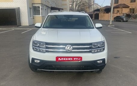 Volkswagen Teramont I, 2018 год, 3 450 000 рублей, 3 фотография