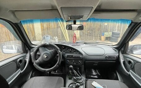 Chevrolet Niva I рестайлинг, 2012 год, 645 000 рублей, 4 фотография