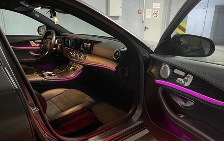 Mercedes-Benz E-Класс, 2017 год, 4 750 000 рублей, 6 фотография