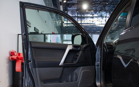 Toyota Land Cruiser Prado 150 рестайлинг 2, 2013 год, 3 500 000 рублей, 11 фотография