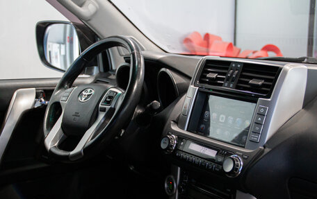Toyota Land Cruiser Prado 150 рестайлинг 2, 2013 год, 3 500 000 рублей, 9 фотография