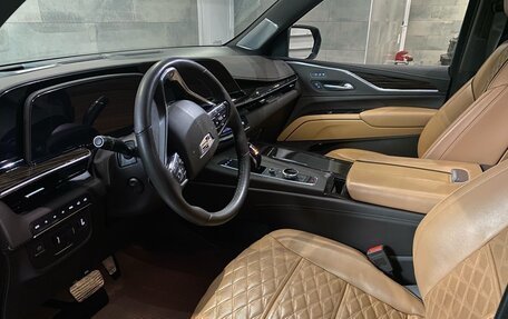 Cadillac Escalade V, 2022 год, 14 000 000 рублей, 12 фотография