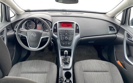 Opel Astra J, 2013 год, 980 000 рублей, 10 фотография