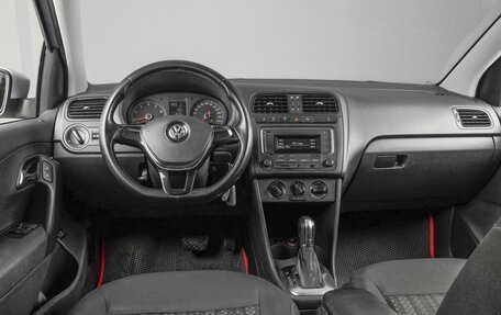 Volkswagen Polo VI (EU Market), 2016 год, 1 099 000 рублей, 6 фотография