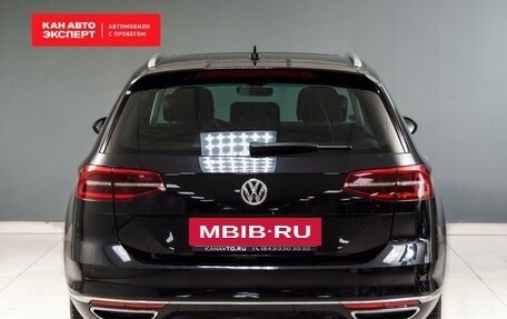 Volkswagen Passat B8 рестайлинг, 2018 год, 2 658 375 рублей, 2 фотография