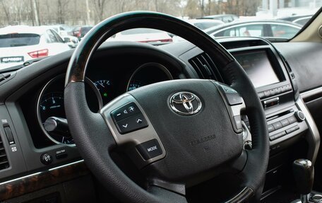 Toyota Land Cruiser 200, 2011 год, 3 699 000 рублей, 16 фотография
