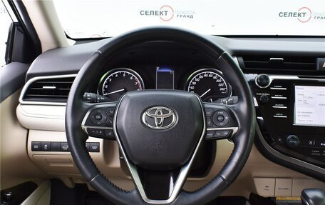 Toyota Camry, 2020 год, 3 348 000 рублей, 8 фотография