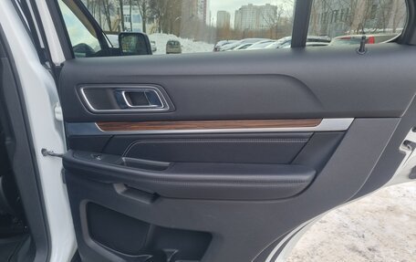 Ford Explorer VI, 2017 год, 3 570 000 рублей, 33 фотография