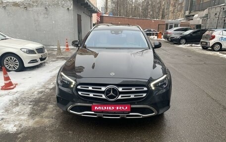 Mercedes-Benz E-Класс, 2021 год, 8 800 000 рублей, 1 фотография