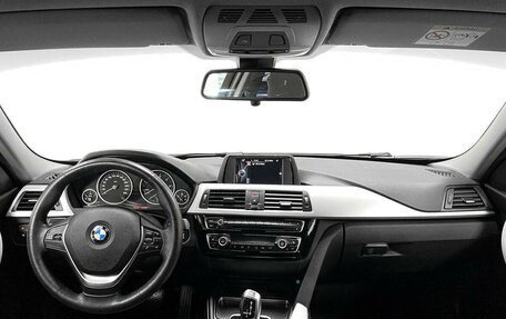 BMW 3 серия, 2017 год, 2 786 000 рублей, 12 фотография
