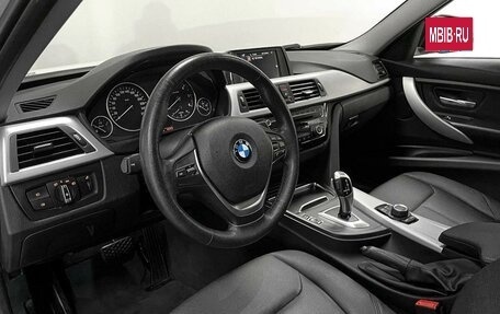 BMW 3 серия, 2017 год, 2 786 000 рублей, 15 фотография