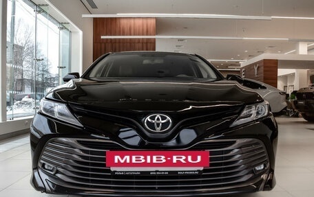 Toyota Camry, 2019 год, 2 490 000 рублей, 2 фотография