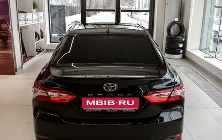 Toyota Camry, 2019 год, 2 490 000 рублей, 7 фотография