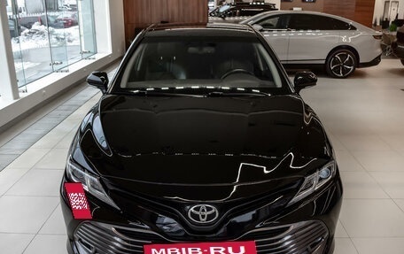 Toyota Camry, 2019 год, 2 490 000 рублей, 3 фотография