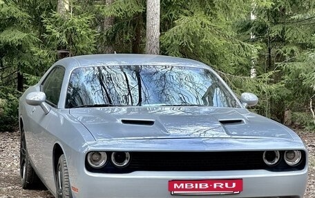 Dodge Challenger III рестайлинг 2, 2022 год, 5 500 000 рублей, 5 фотография