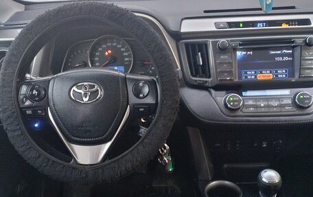 Toyota RAV4, 2013 год, 2 500 000 рублей, 15 фотография