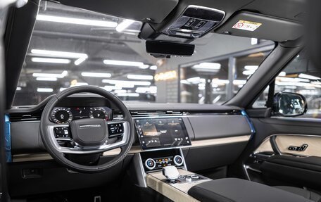 Land Rover Range Rover IV рестайлинг, 2023 год, 30 900 000 рублей, 11 фотография