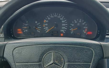 Mercedes-Benz C-Класс, 1997 год, 100 000 рублей, 5 фотография