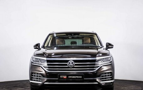 Volkswagen Touareg III, 2018 год, 4 199 000 рублей, 2 фотография