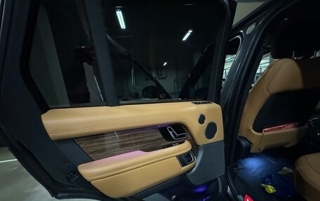Land Rover Range Rover IV рестайлинг, 2019 год, 8 900 000 рублей, 5 фотография