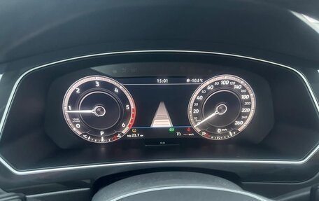 Volkswagen Tiguan II, 2018 год, 3 099 000 рублей, 19 фотография