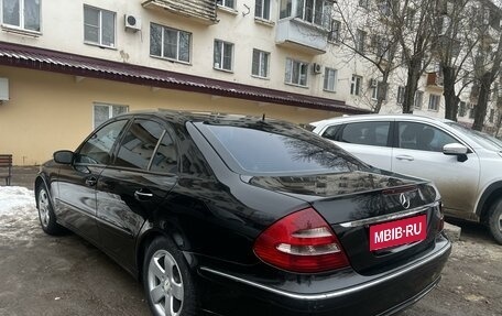 Mercedes-Benz E-Класс, 2004 год, 710 000 рублей, 5 фотография