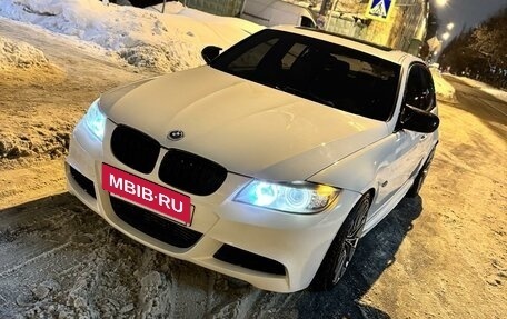 BMW 3 серия, 2011 год, 1 850 000 рублей, 3 фотография