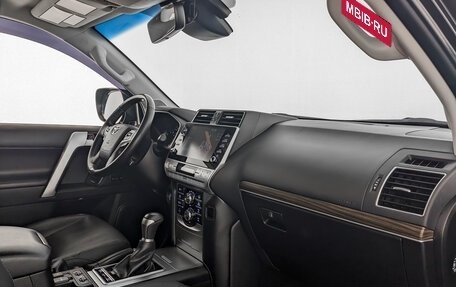 Toyota Land Cruiser Prado 150 рестайлинг 2, 2021 год, 7 150 000 рублей, 11 фотография