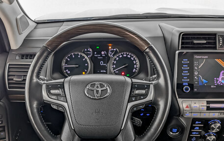 Toyota Land Cruiser Prado 150 рестайлинг 2, 2021 год, 7 150 000 рублей, 22 фотография