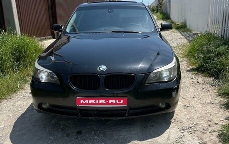 BMW 5 серия, 2004 год, 800 000 рублей, 2 фотография