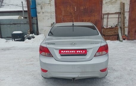 Hyundai Solaris II рестайлинг, 2012 год, 721 000 рублей, 4 фотография
