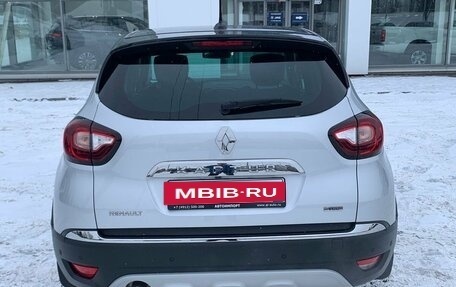 Renault Kaptur I рестайлинг, 2020 год, 1 950 000 рублей, 5 фотография