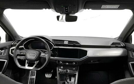 Audi Q3, 2019 год, 3 599 000 рублей, 12 фотография